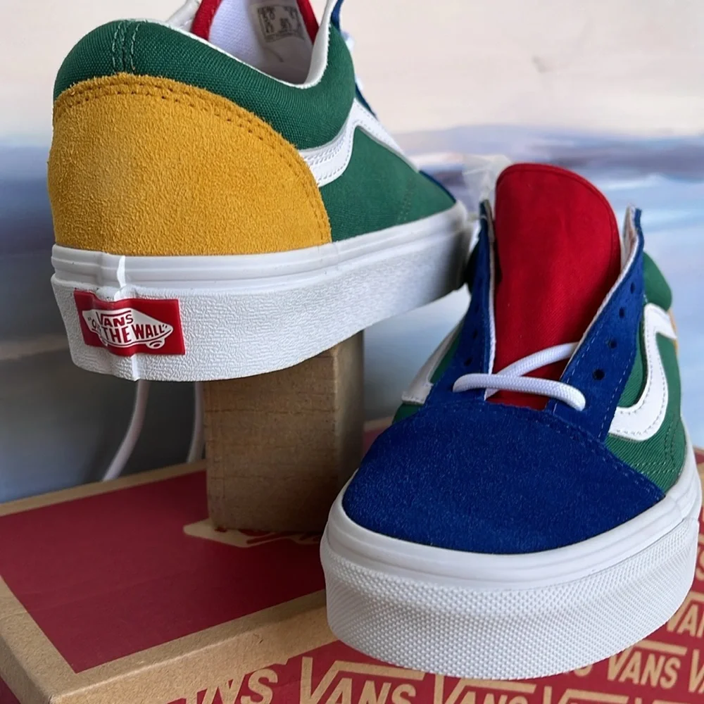 Vans WMNS Old Skool
(Vans Yacht Club) Blue/Green
VN0A38G1R1Q US
Sneakers - Picture 10 of 16